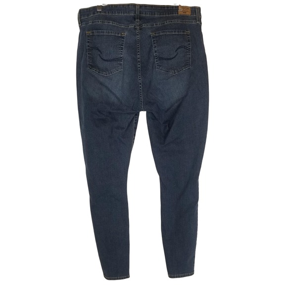 Signature by Levi Strauss Gold Womens Dark Distressed Skinny Jeans Size 20L - Picture 2 of 12